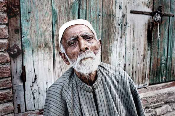 man in srinagar