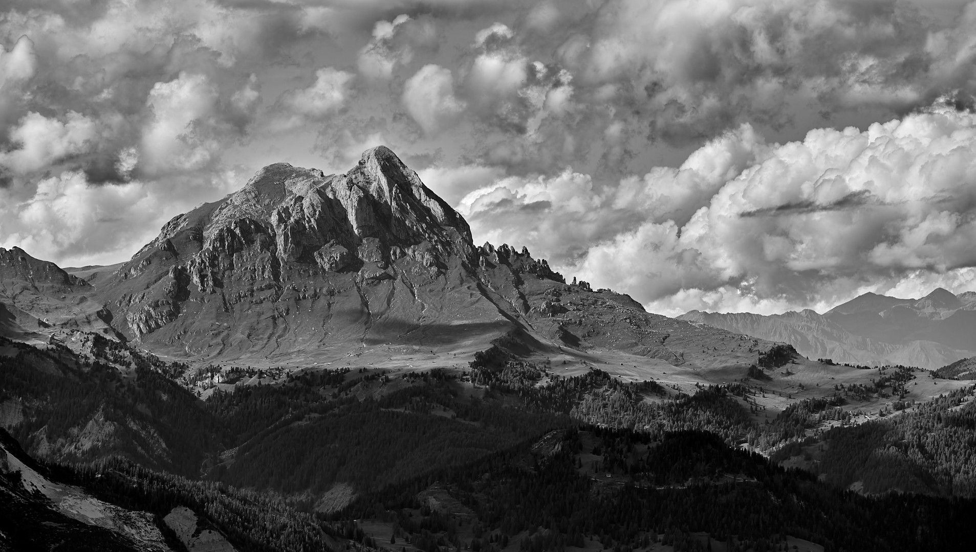 Man könnte fast meinen, man wäre auf einem anderen Planeten, sind aber die Dolomiten.