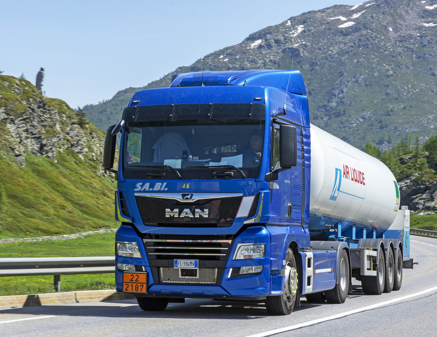 MAN-LKW auf dem Simplonpass   25.06.2019 