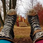 Man sieht vor lauter Schuhen den Spielplatz nicht...