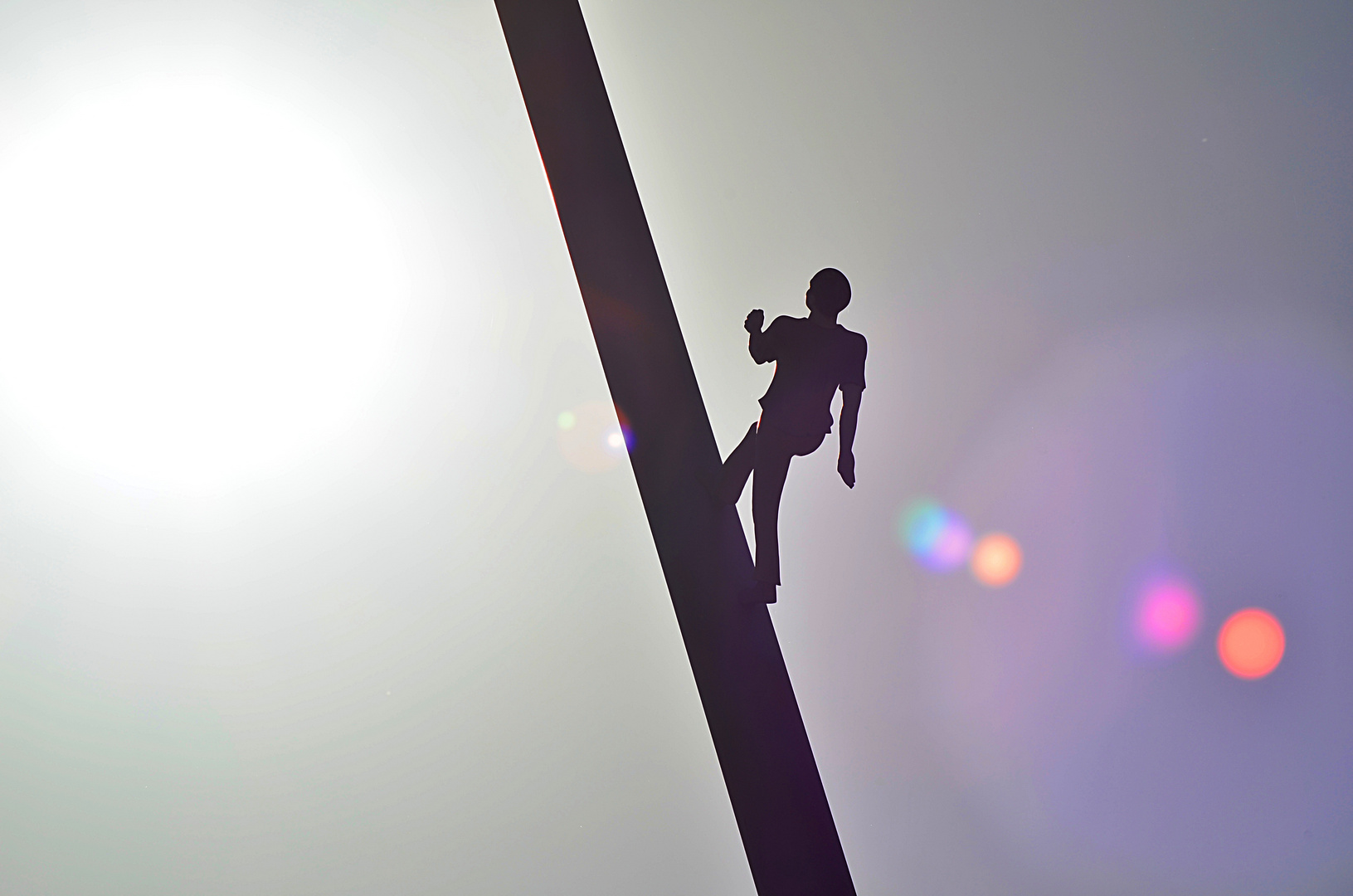 man walking to the sky (Jonathan Borofsky) - der Sonne entgegen...