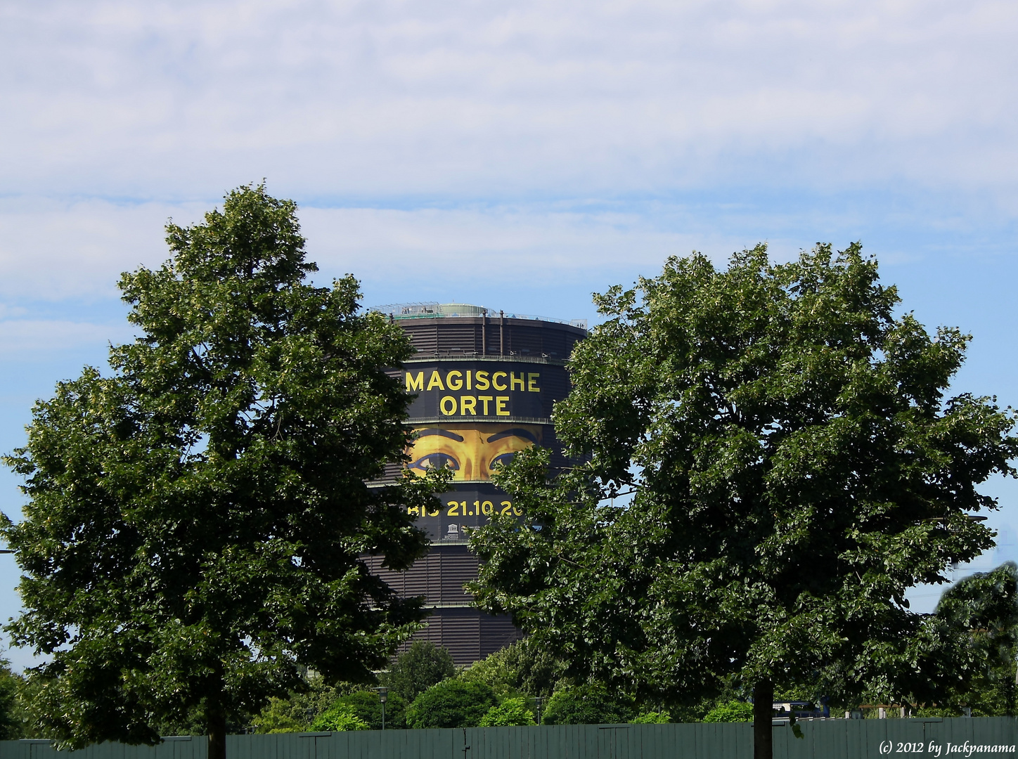 Man wird doch überall beobachtet, selbst beim 1. Marina-Hafenfest, von der Dame vom Gasometer