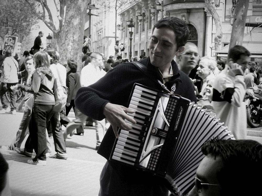 Man With Accordion (23 April 2005)