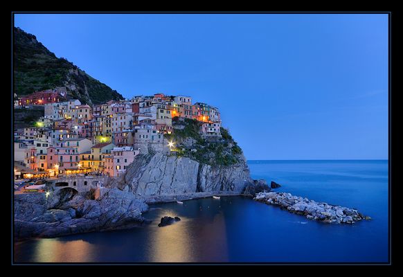 ~ ~ ~ Manarola @ night ~ ~ ~
