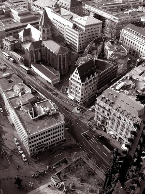 >>>((( manchma is es besser über den "dingen" zu stehen !!!