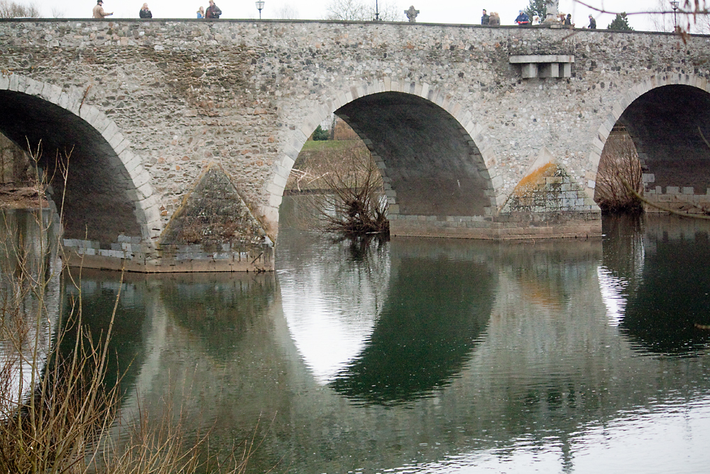 manchmal ist es EINE Brücke, über die Du gehen musst