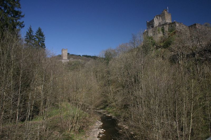 Manderscheider Burgen an Ostern