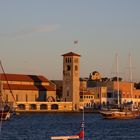 Mandraki-Hafen beim Sonnenaufgang