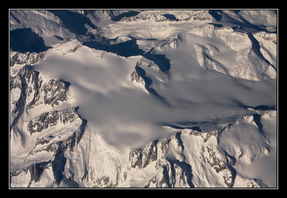 Mandrone-Gletscher, Trentino (aus 8000 m Höhe)