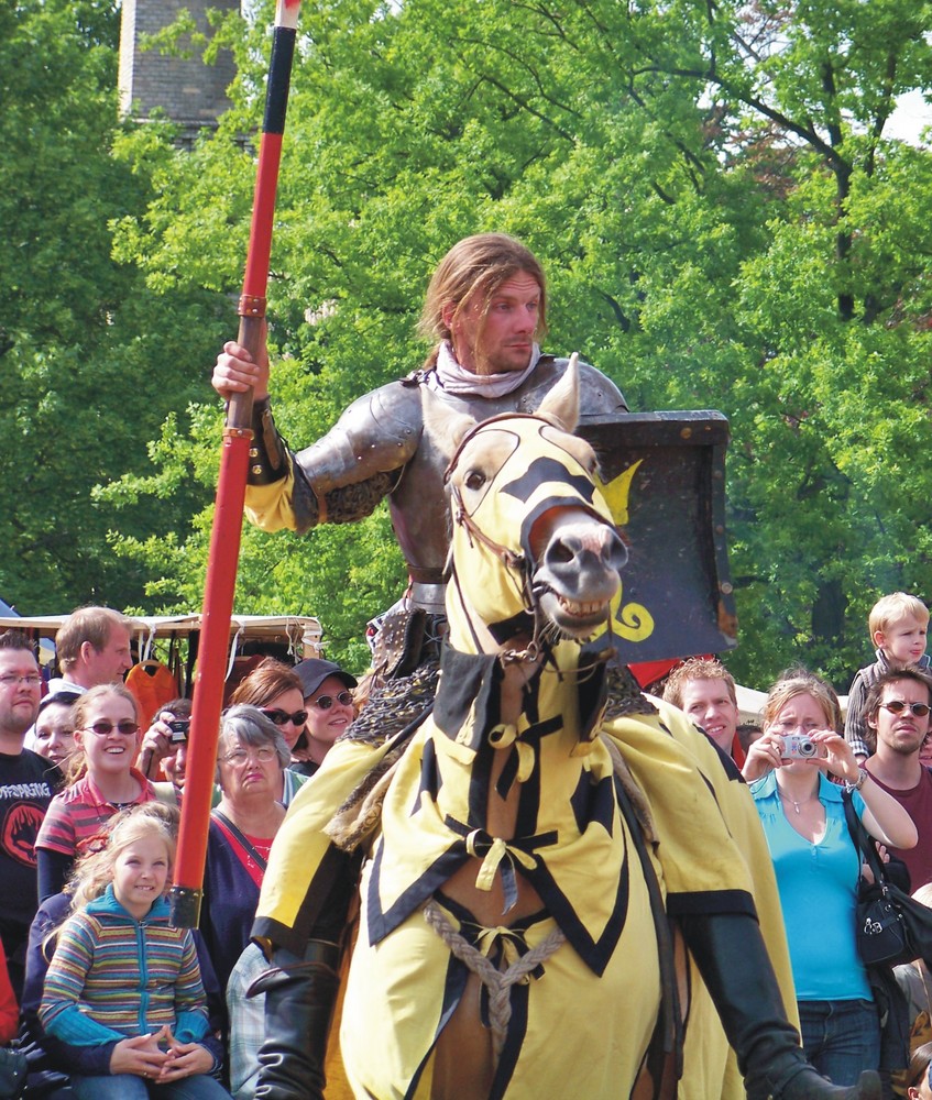 Mandschur Tengri auf Schloss Britz - www.kronenritter.de