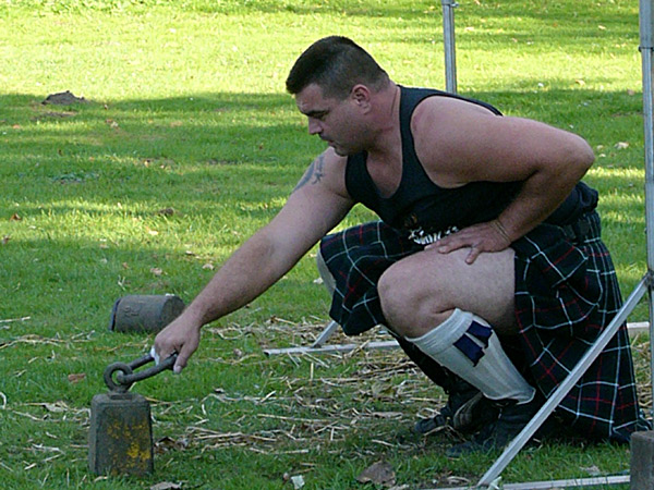 Manfred beim Steinhochwurf (normalerweise im outdoor-Aktchannel)