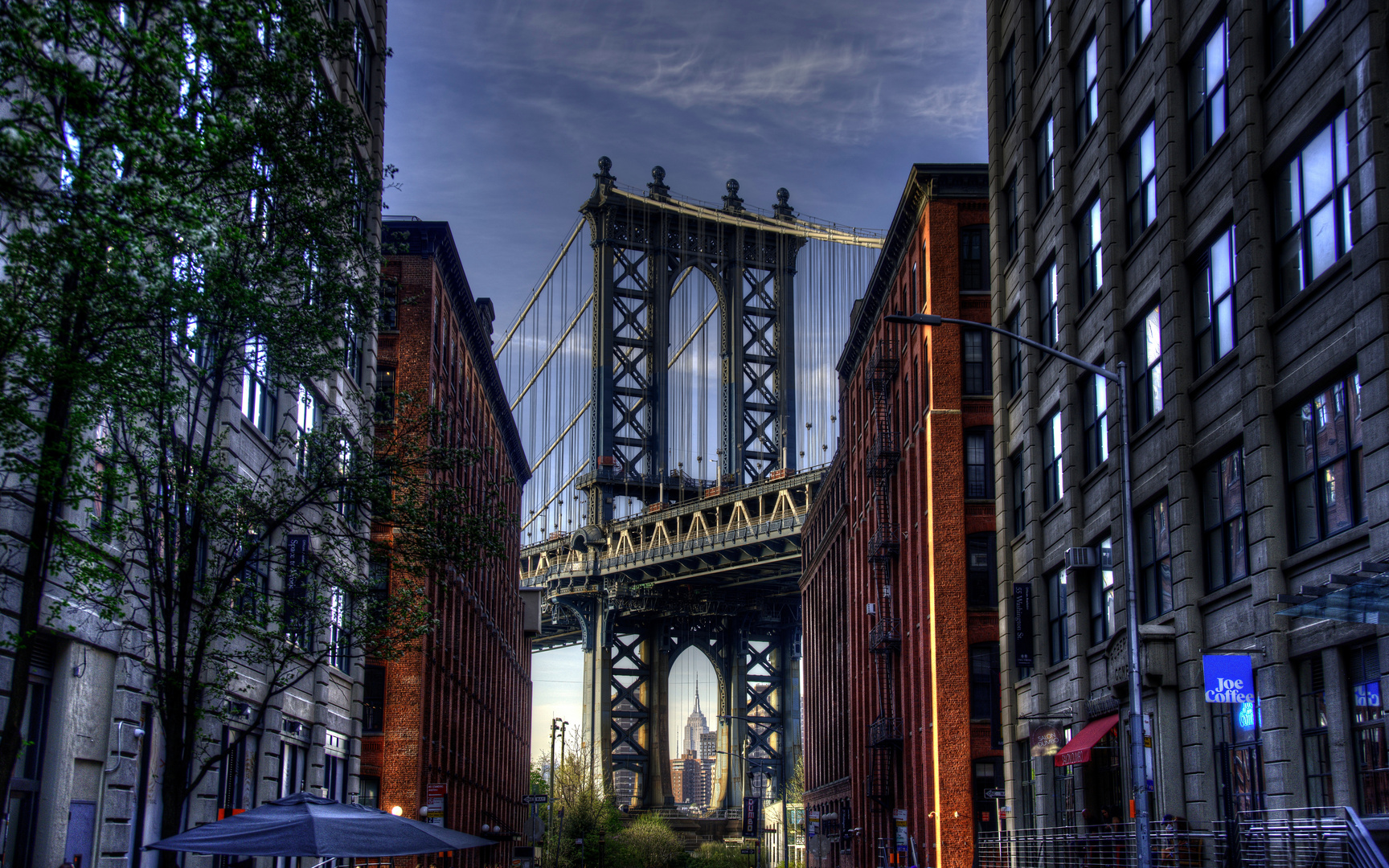 Manhattan-Bridge