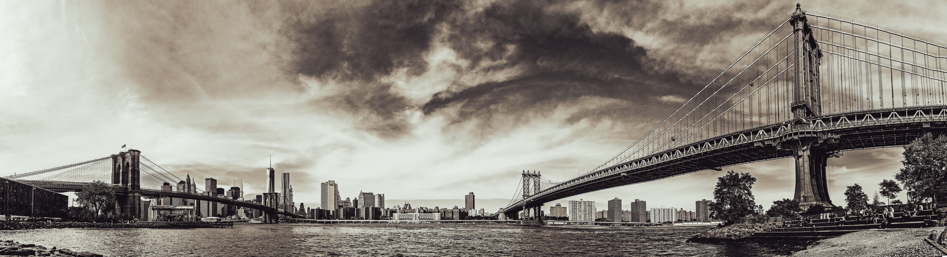 Manhattan Bridge and Brooklyn Bridge