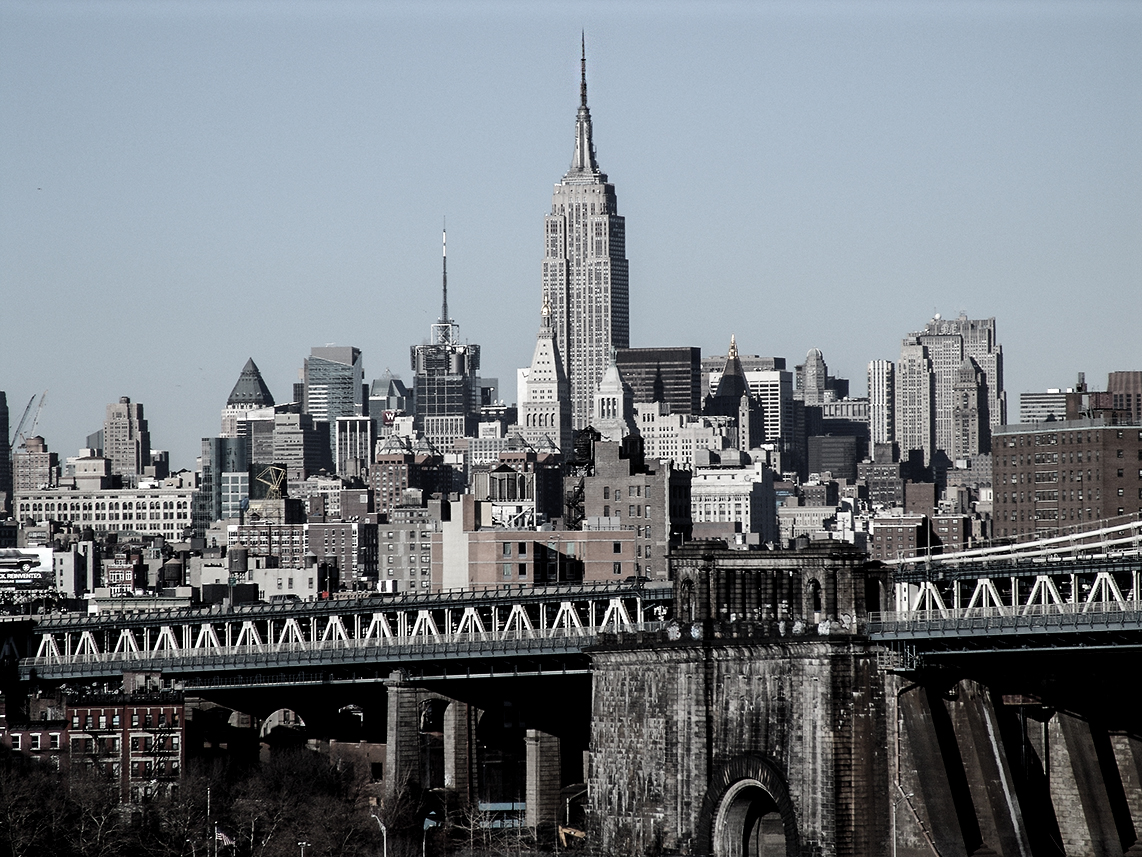 Manhattan Bridge mit Empire State Building