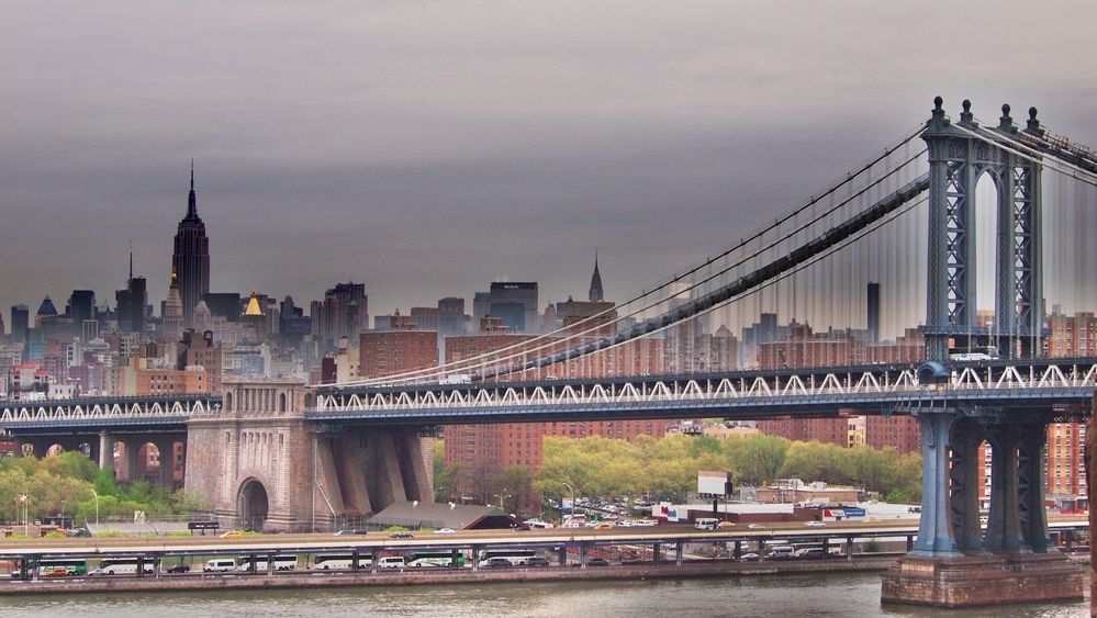 Manhattan Bridge Skyline