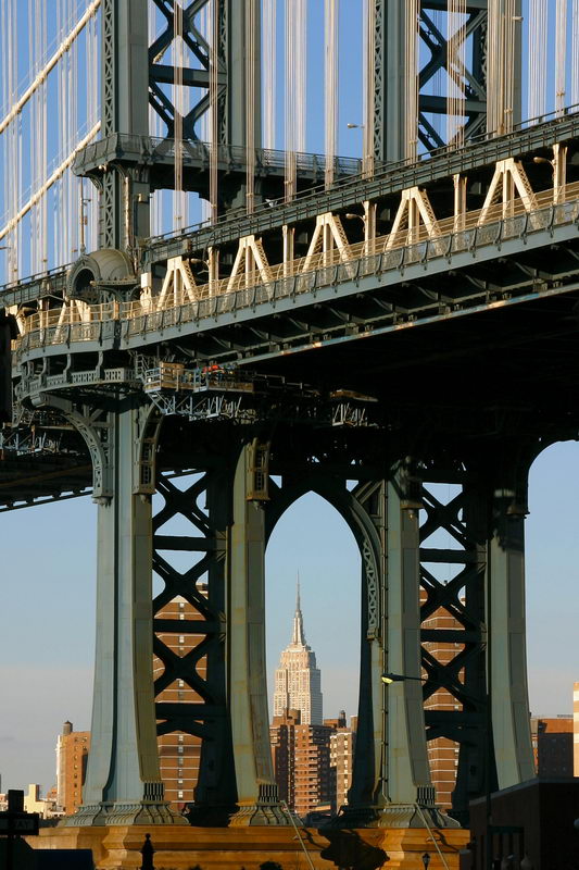 Manhattan Bridge und das Empire State Building