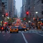 Manhattan - Crossing 5th avenue