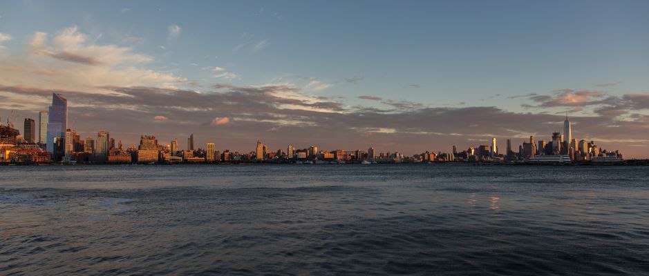 Manhattan im herbstlichen Abendlicht