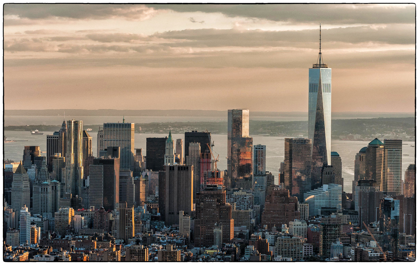 Manhattan mit One World Trade Center