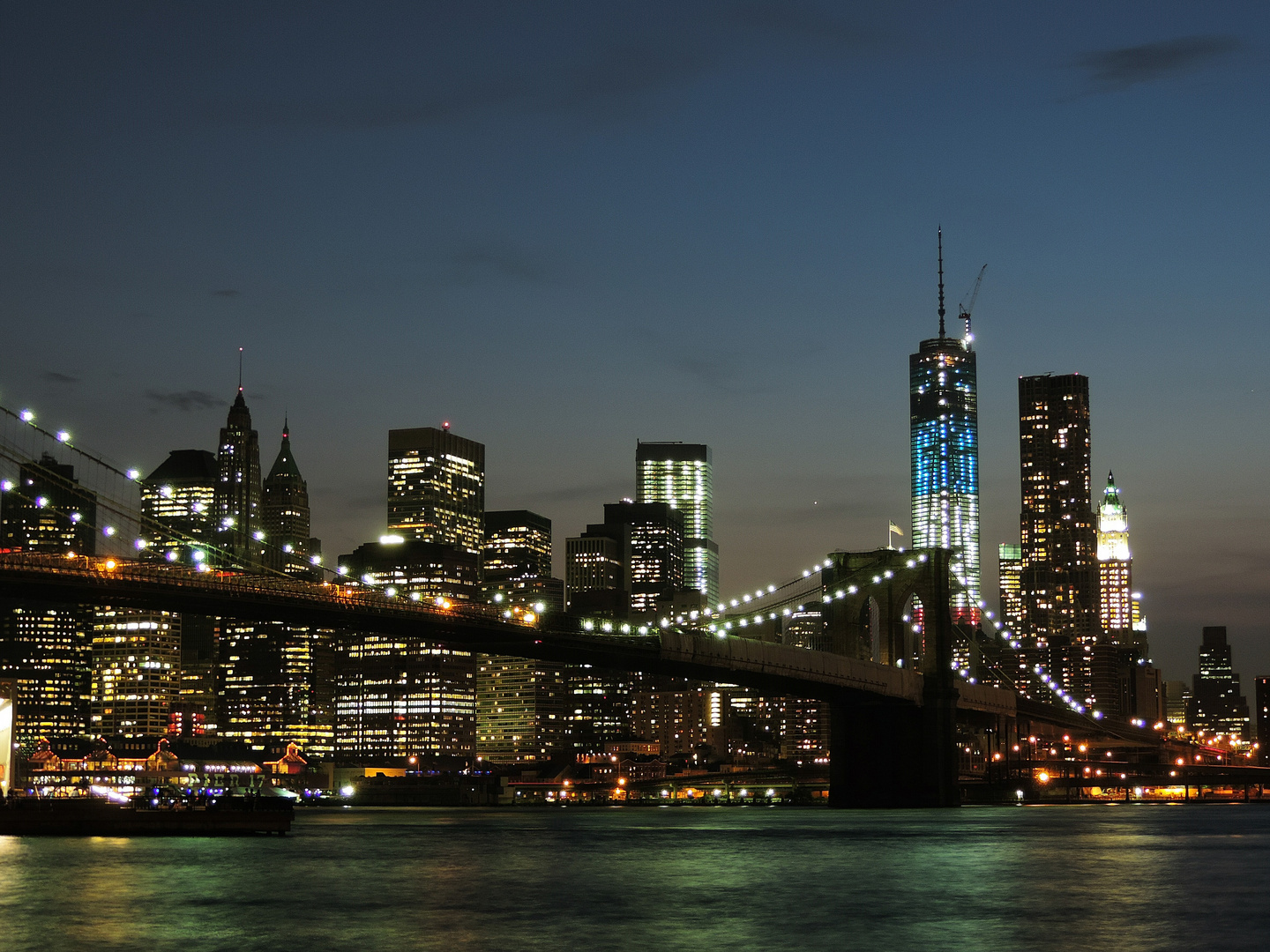 Manhattan Skyline aus der Sicht von Dumbo (Brooklyn)