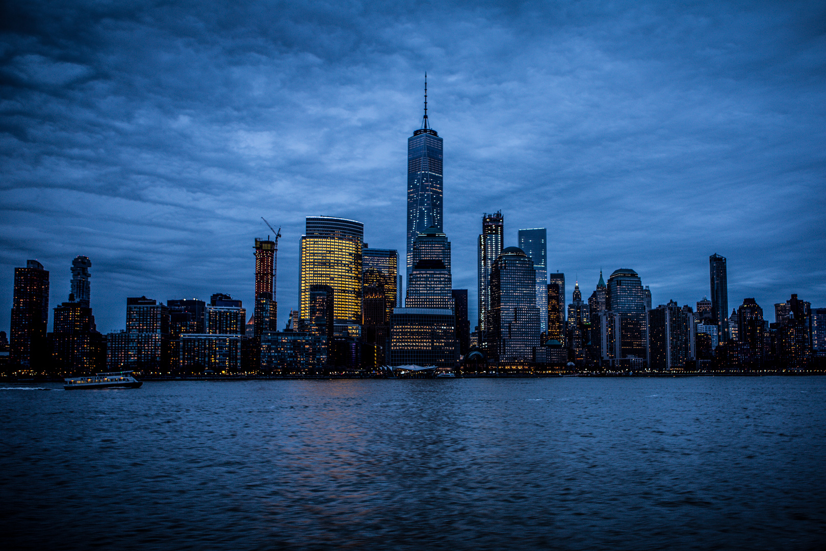 Manhattan Skyline by boat.