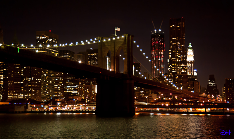 Manhattan und Brooklyn Bridge vom Schiff