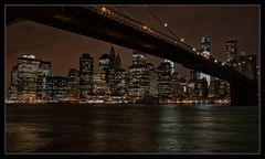 Manhattan unter der Brooklyn Bridge