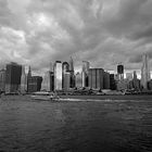 Manhattan von Brooklyn aus betrachtet