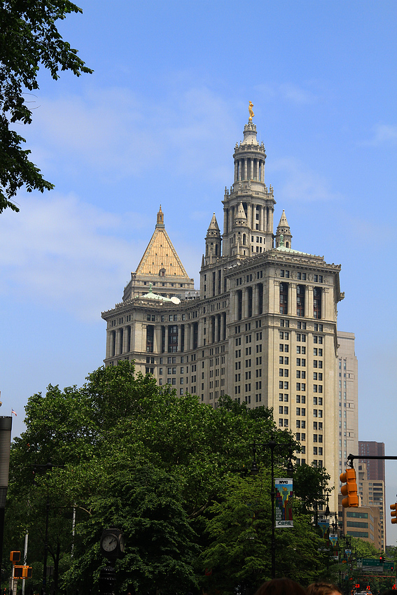 Manhatten Municipal Building