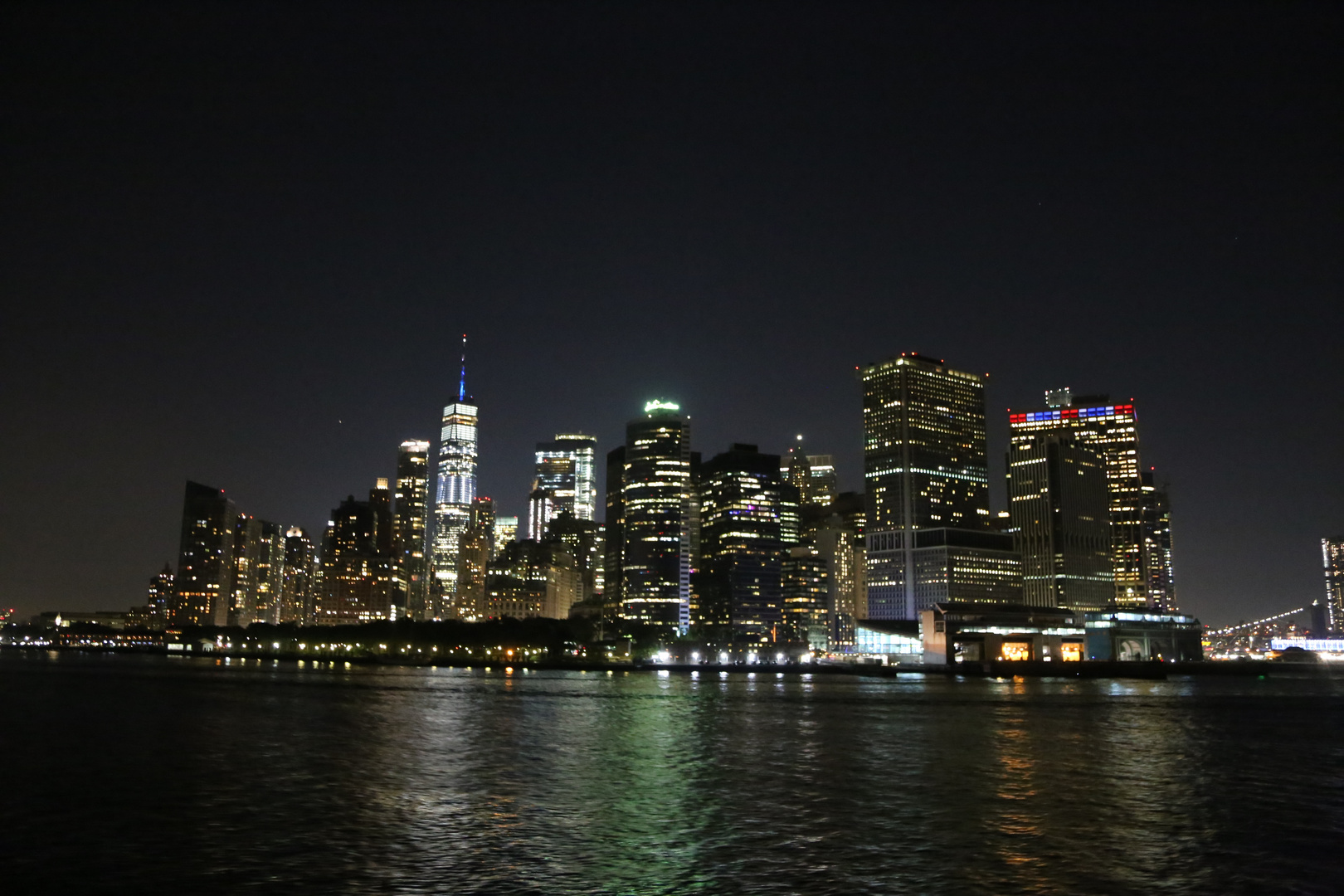 Manhatten Skyline at night