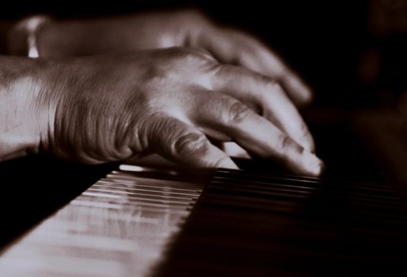 Mani che suonano...