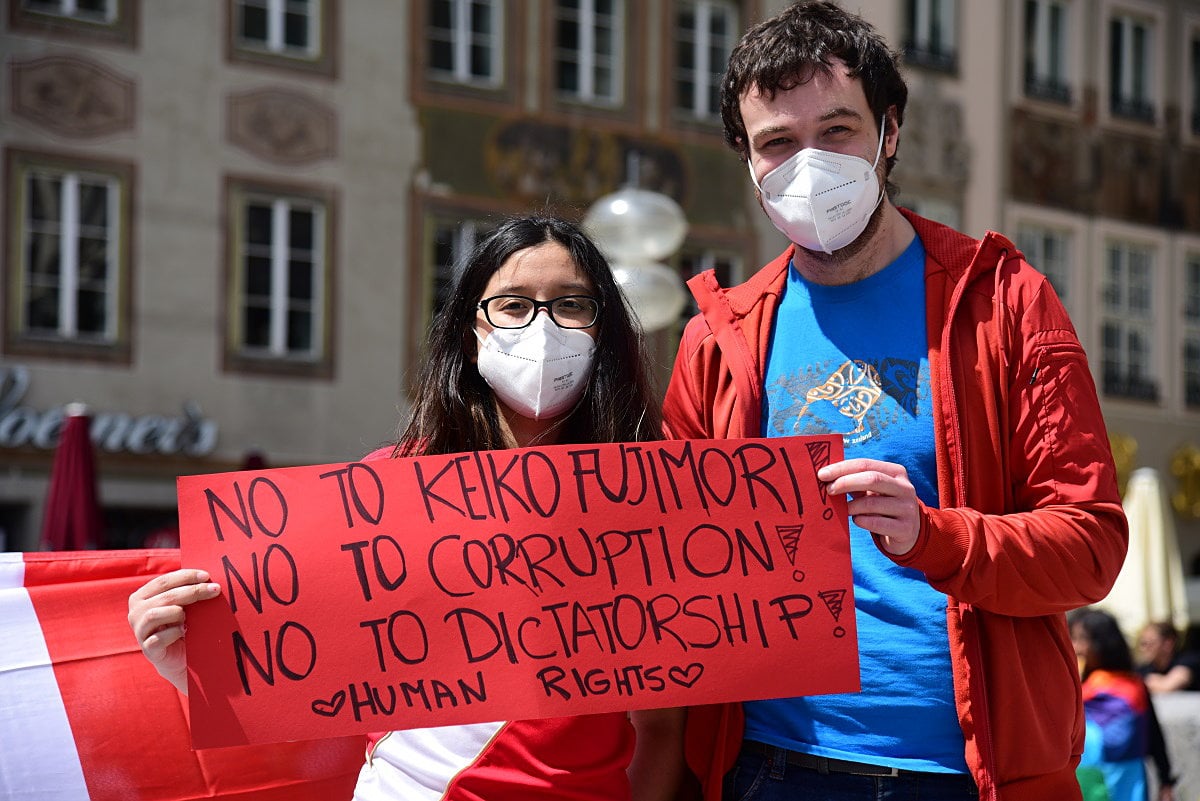 Manifestación Peruanos en Munich  30.05.2021