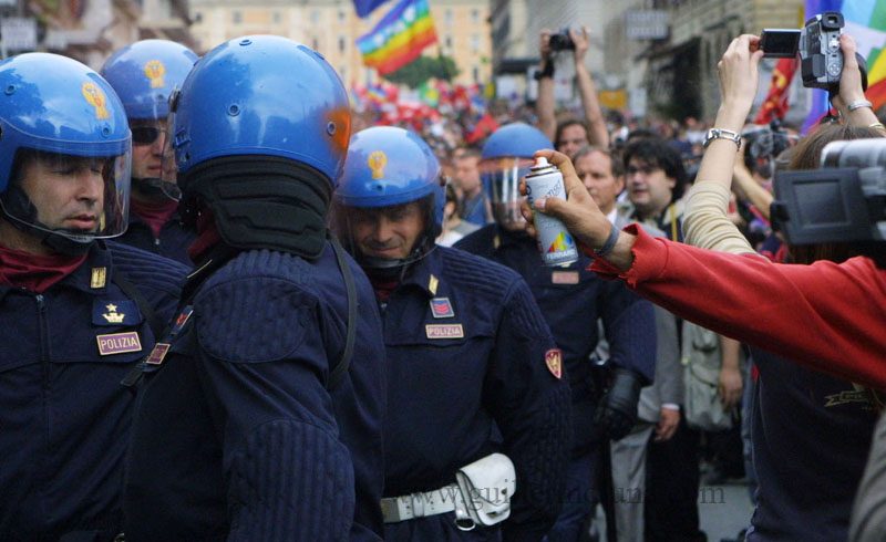 Manifestazione anti Bush 2 - Roma