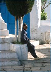 Mann auf Treppe - Sidi bou Said