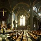 Mann beim Gebet in der Kirche - Panorama