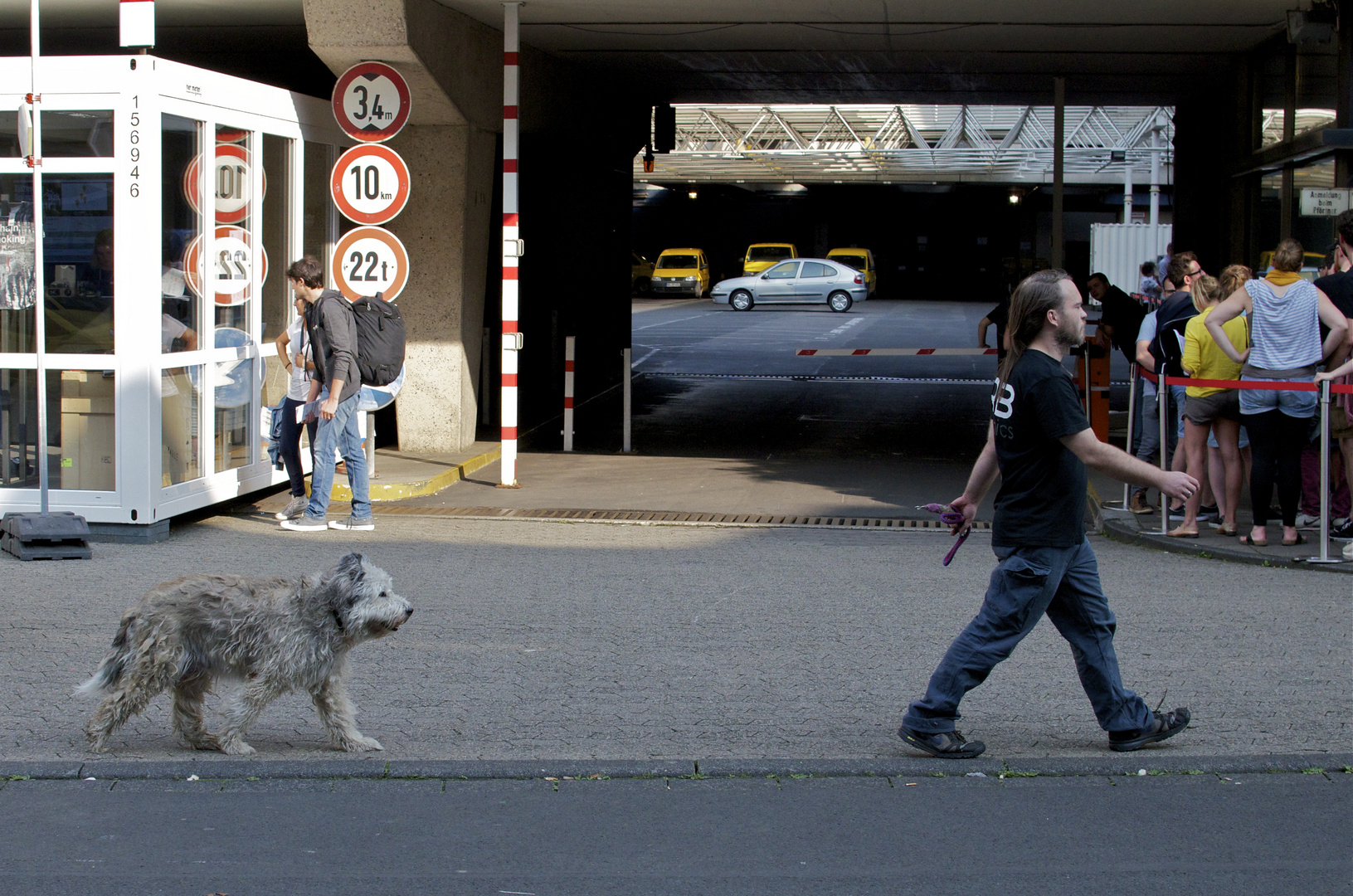 Mann mit Hund