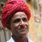 Mann mit rotem Turban Rajasthan Ü1300K