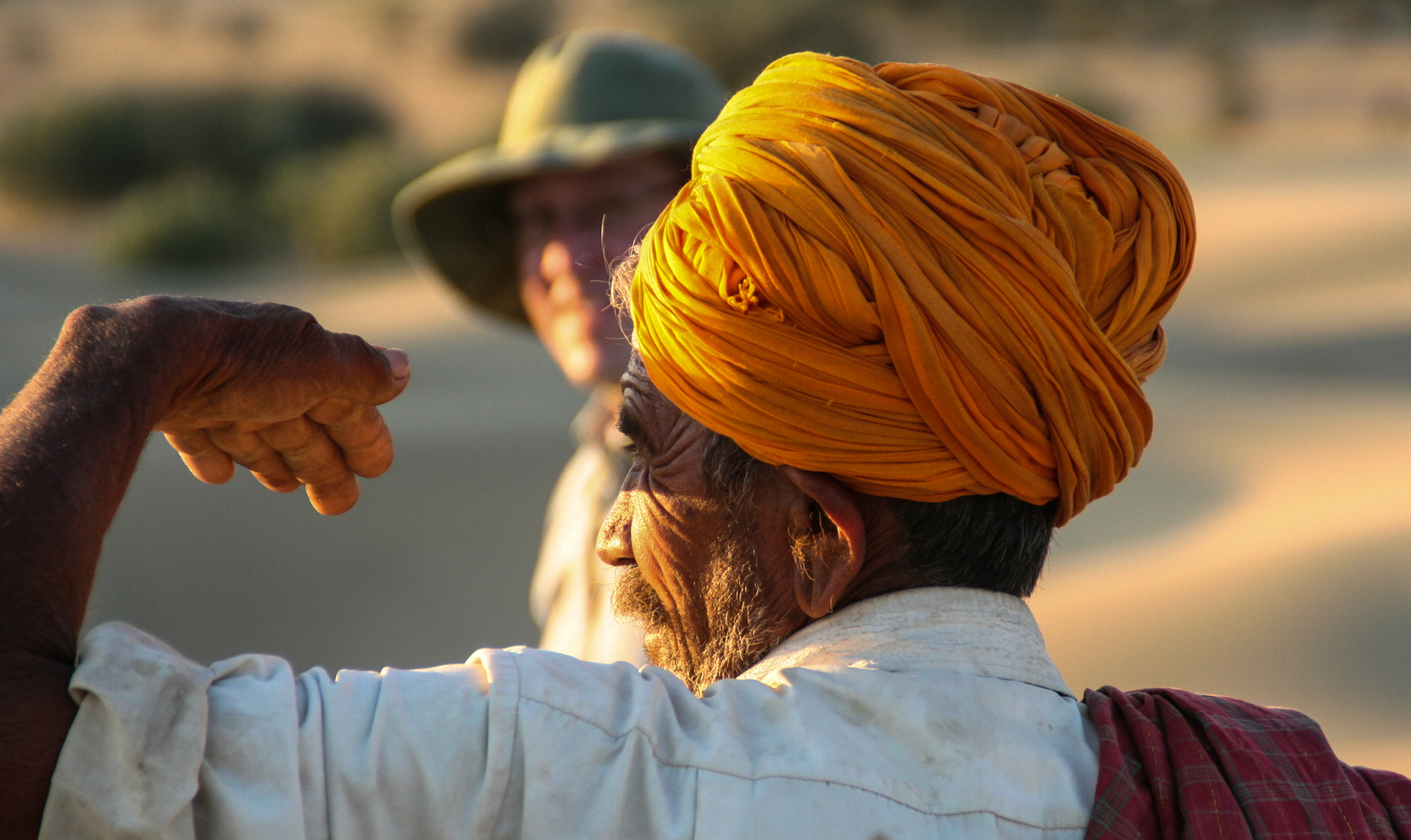 Mann mit Turban India ca-16-20-col +Fotos