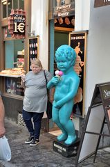 Manneken Pis in allen Größen