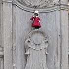 Manneken Pis in Uniform