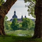 Mannheim.  Blick zur Jesuitenkirche von der Parkinsel.