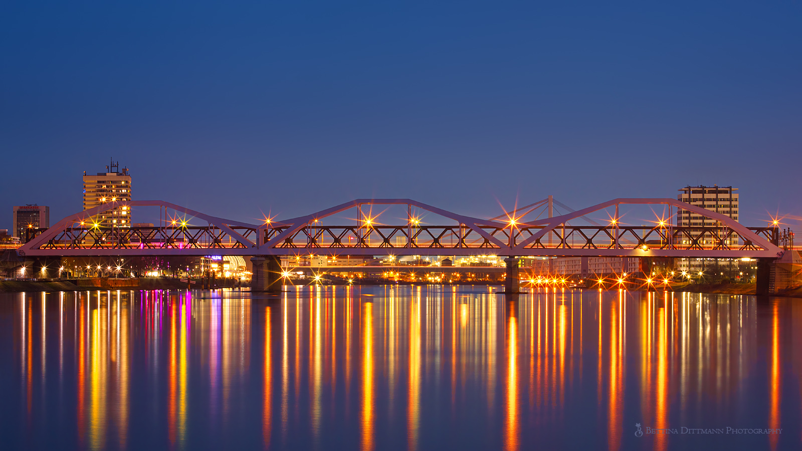 Mannheim - Konrad Adenauer Brücke