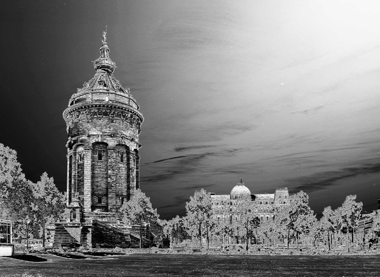 Mannheim, Wasserturm, Blick über den Friedrichsplatz auf das Hotel Maritim