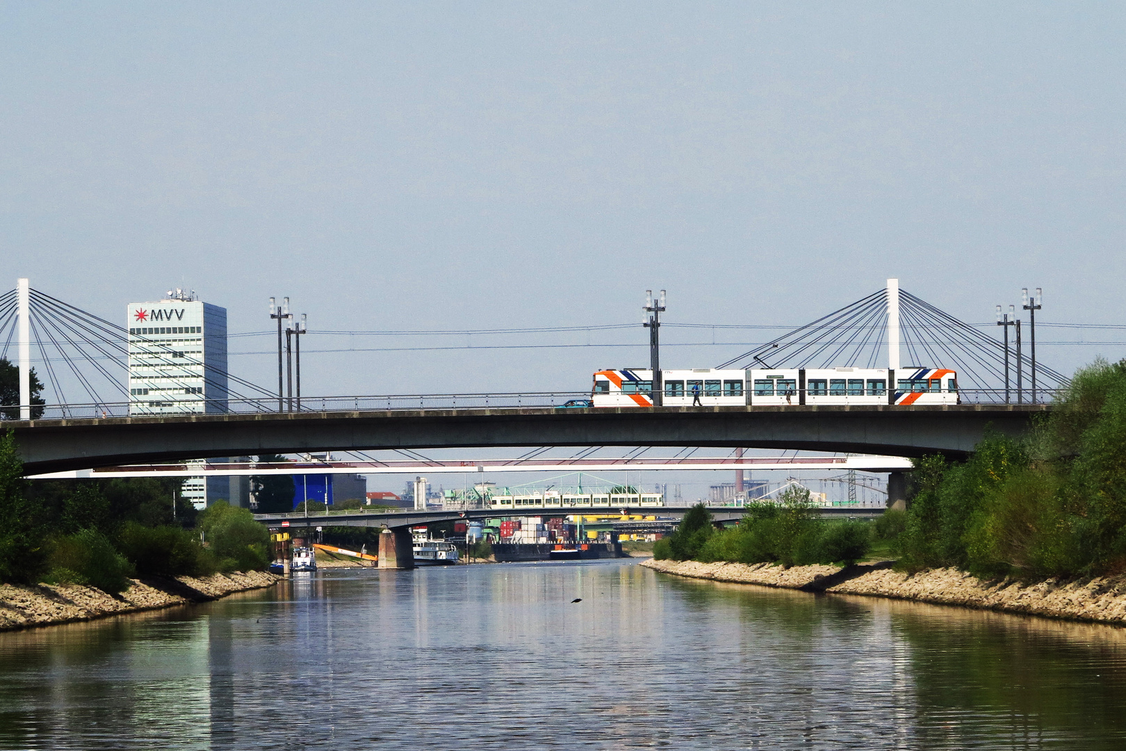 Mannheimer Neckarbrücken