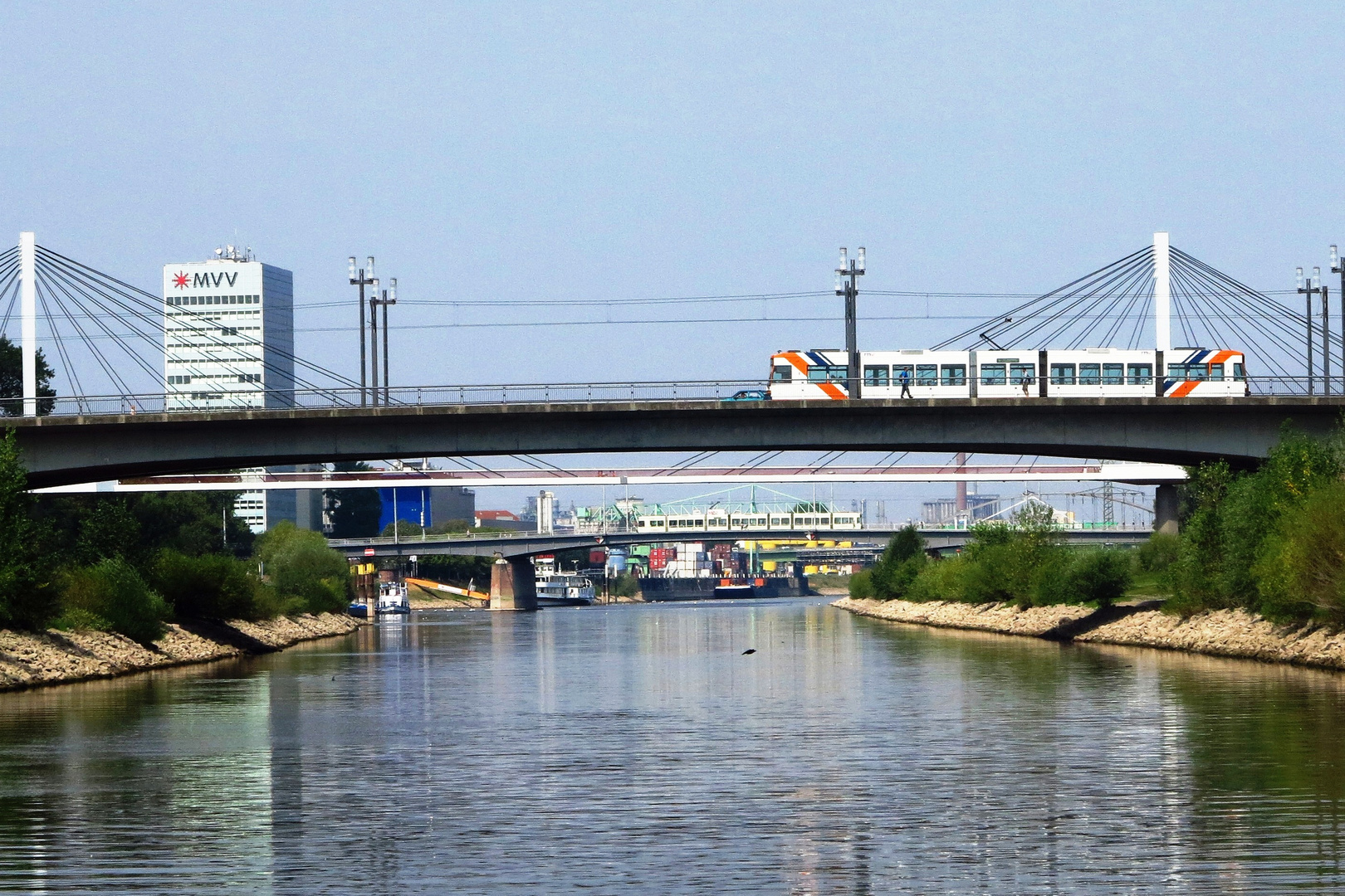 Mannheimer Neckarbrücken