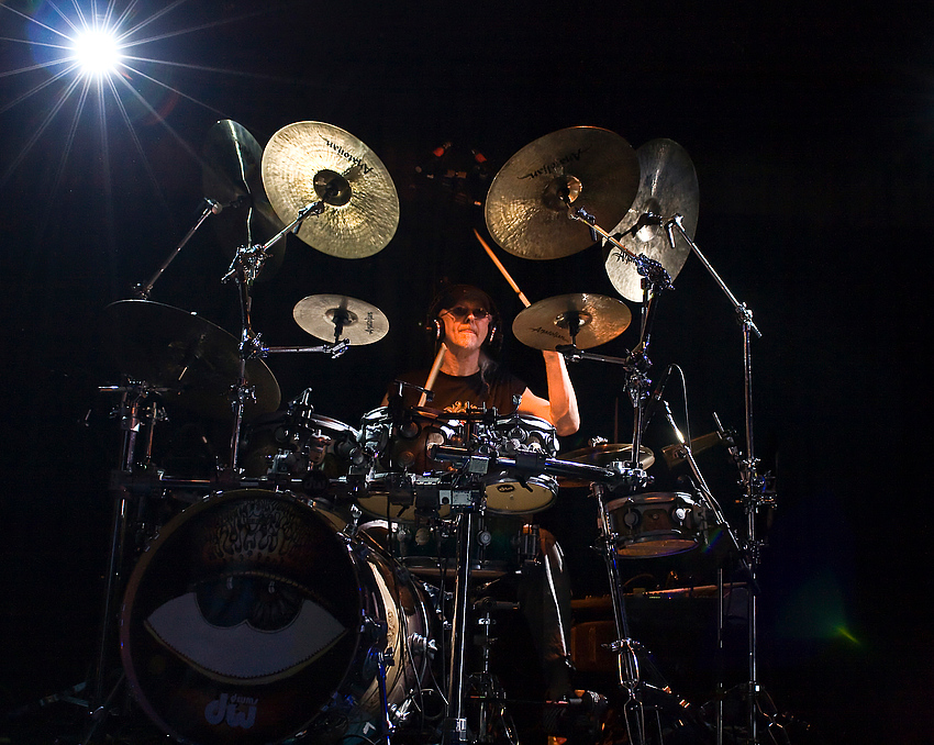 Manni von Bohr on Drums