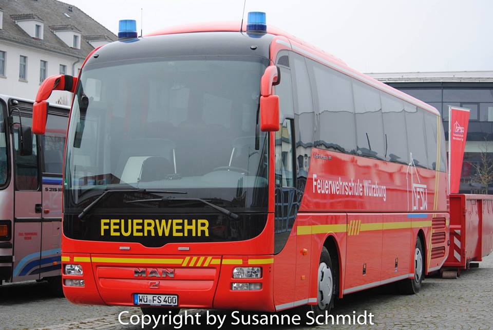 Mannschaftsbus