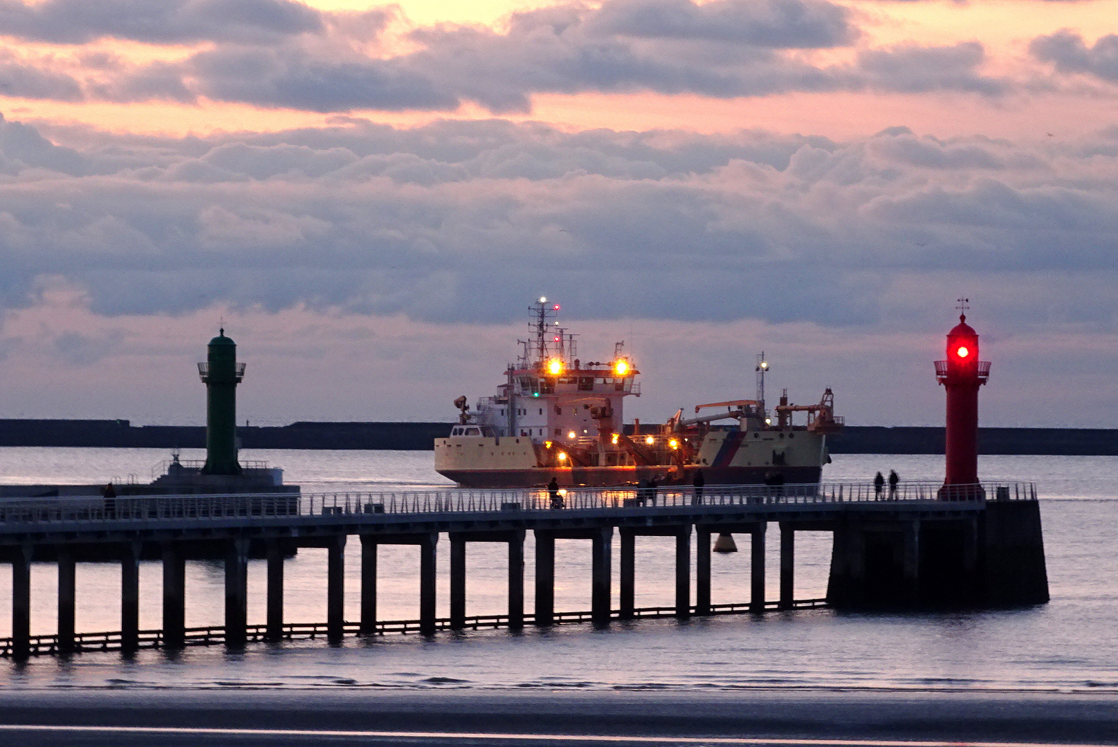 Manoeuvre d'entrée au port