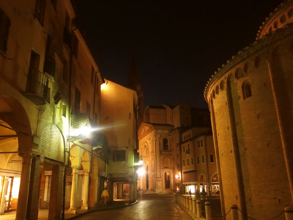 Mantova by Night