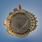 Mantua, Palazzo Ducale: der Schlossplatz und der Campanile von Santa Barbara